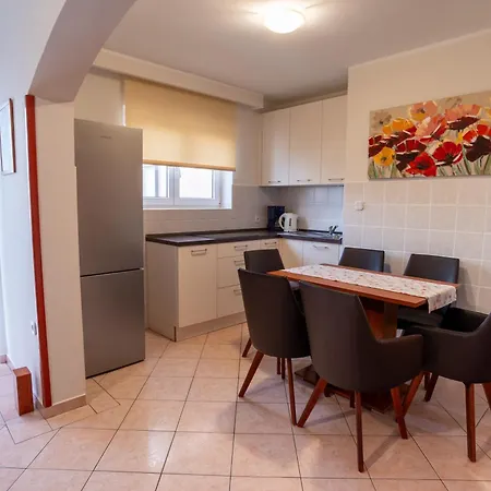 ゲストハウス Marija バスカ